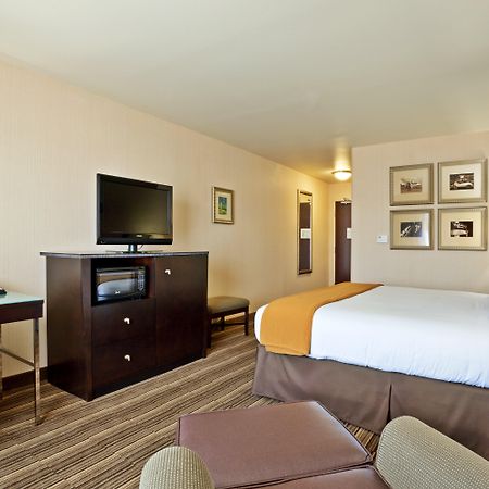 Holiday Inn Express Hotel Twin Falls By Ihg Стая снимка